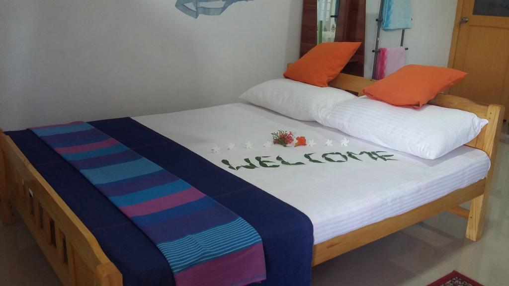Hotel Oceanic White House Nilaveli Exterior foto